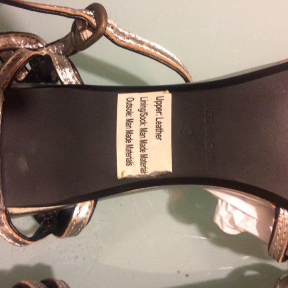 Shoes - Picture 2 of 4